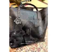 片岡愛之助、妻･藤原紀香からの誕プレ“五エ門バッグ”披露