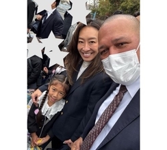 ラミレスの妻、６歳長女の卒園式で涙…夫も思わず二度見