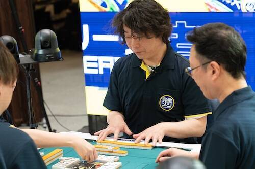 健康×麻雀!?　プロ＆タレント参加「日清『栄養位』決定戦」開催