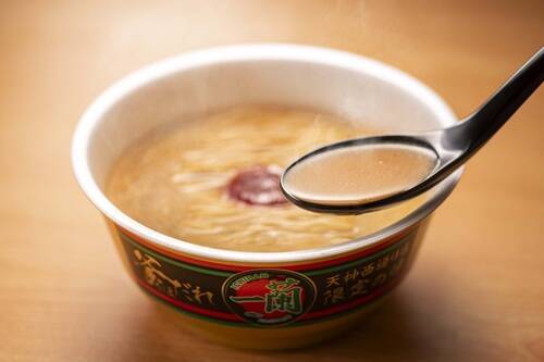 専門店の味を再現！カップ麺「一蘭とんこつ釜だれ」発売