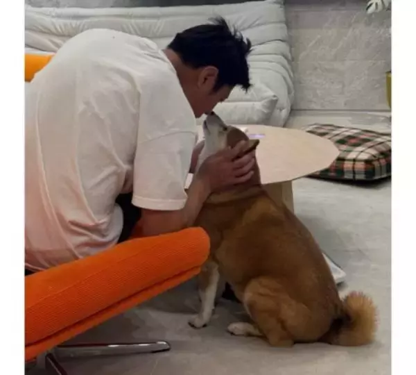 「パンサー尾形、退院！妻･あいさんが自宅帰宅を喜びいっぱいに報告」の画像