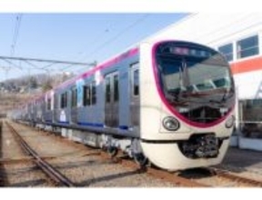 新型通勤車両2000系、噂のひだまりスペースを体験！