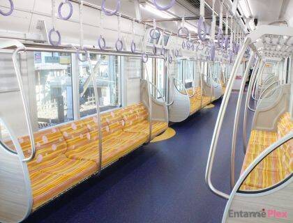 新型通勤車両2000系、噂のひだまりスペースを体験！