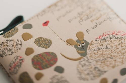 印傳屋、絵本作品コレクション第２弾で「フレデリック」とコラボ