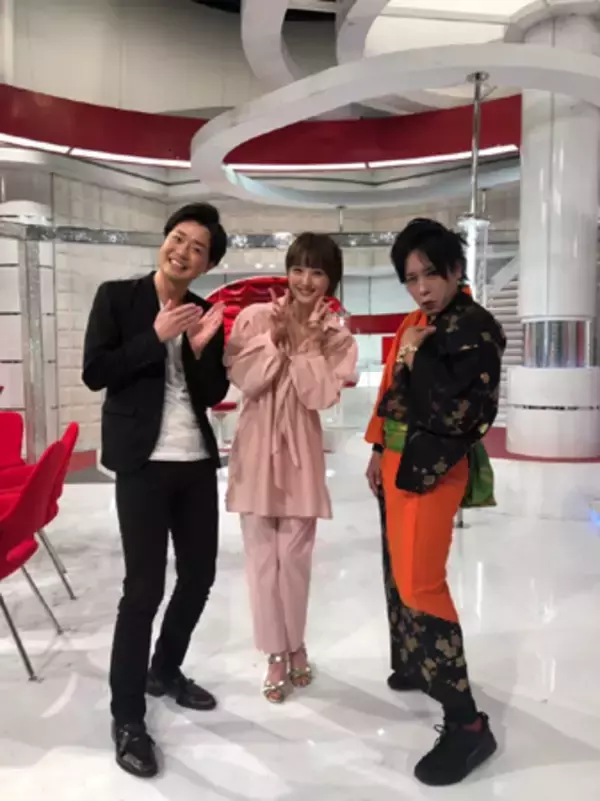 「ぺこぱ、アメブロ開設！ 佐々木希との３ショットに反響」の画像