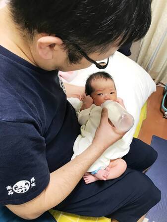 ニッチェ江上 退院報告 ミルクを飲む息子の姿も公開 年9月14日 エキサイトニュース