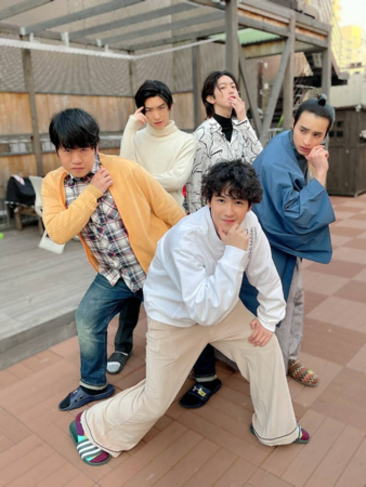 葉山奨之 江戸モアゼル 男性5人で戦隊風キメポーズ 21年2月7日 エキサイトニュース 葉山奨之 江戸モアゼル 男性5人で戦隊風キメポーズ 21年2月7日 エキサイトニュース