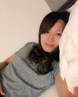 丸山桂里奈 黒髪 ショット公開 ナチュラルな美がファンに好評 19年8月2日 エキサイトニュース