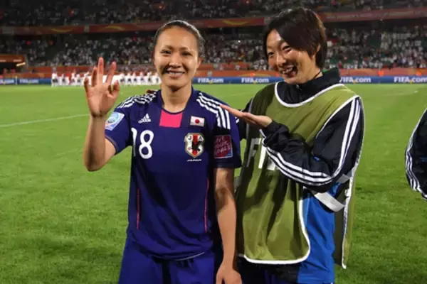 「丸山桂里奈、“人生が変わった”10年前の現役時代写真」の画像