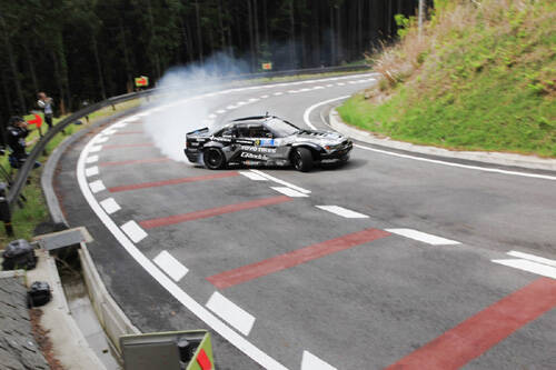 曽爾村に爆音轟く！ 名車シルビアの超絶ドリフトは必見