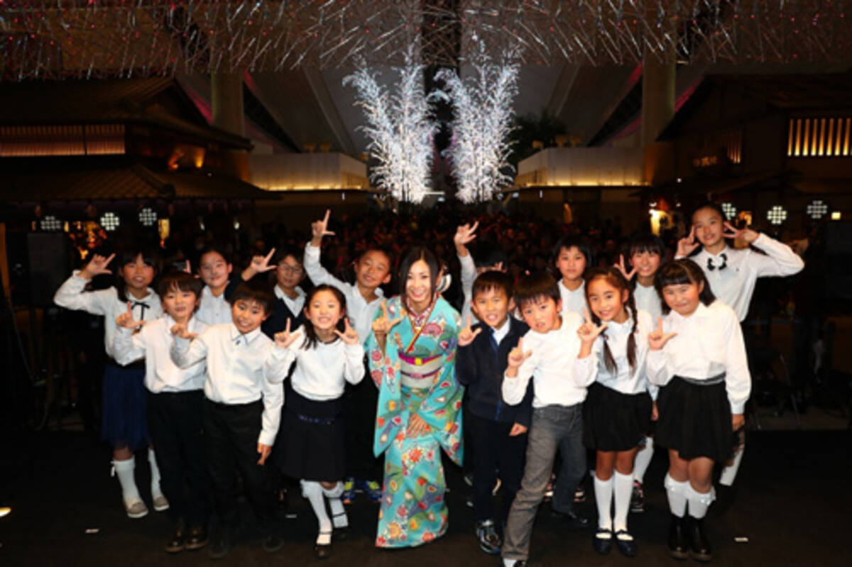 倉木麻衣 渡月橋 君 想ふ を羽田小学生とコラボ 17年11月14日 エキサイトニュース