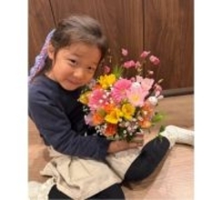 小原正子、夫・マック鈴木から"ひな祭りフラワー"サプライズ　