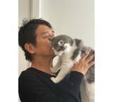 「高橋克典「にゃっ！」、仕事終わりに愛猫抱っこ＆キス写真公開」の画像2