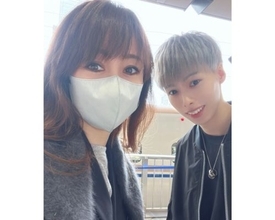 渡辺美奈代「行って来まーす」、23歳次男と“金沢ふたり旅”へ　