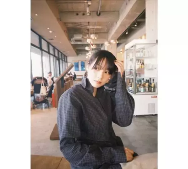 「のん、「すこし休憩」カフェでのリラックスショットにファン歓喜」の画像