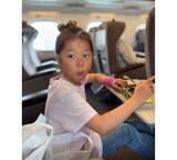 「小原正子、６歳長女と初女子旅スタート！夫･マック鈴木は見送り」の画像1
