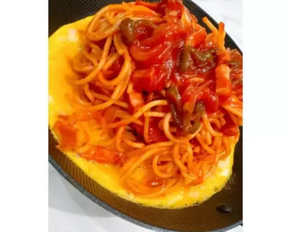 「渡辺美奈代、帰宅順にアツアツ提供…名古屋鉄板ナポリタンに称賛の声」の画像