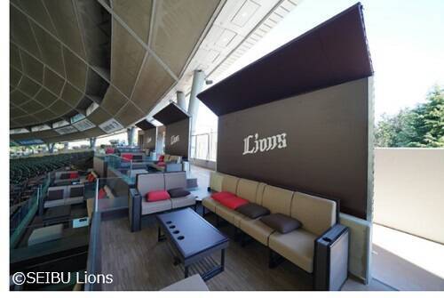 auじぶん銀行、ベルーナドームの“壁面デザイン”を一新