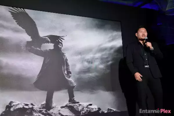 「稲垣啓太が黒の装い、ショパール新アンバサダーは「光栄」」の画像