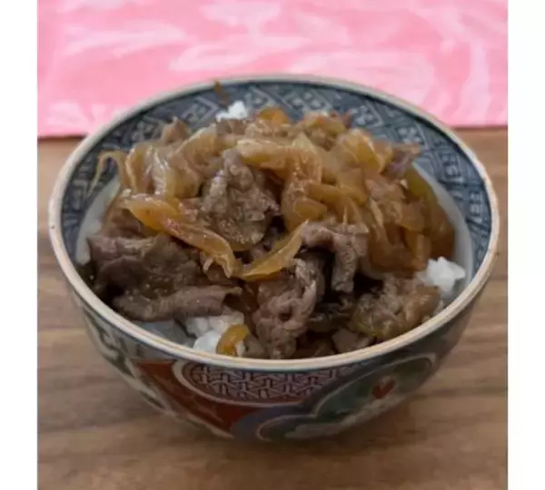 「高橋克典、牛丼＆つみれスープの手作りランチ披露　」の画像