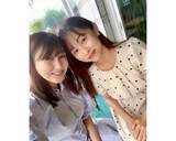 「安めぐみ、大堀恵との笑顔２ショット＆11歳長女と話題スイーツ初実食」の画像1
