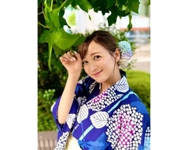 小松彩夏、爽やかな浴衣姿の“七夕ショット”を披露