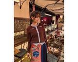 「のん、花＆ドットのスカーフを取り入れたドラマオフショ公開」の画像2