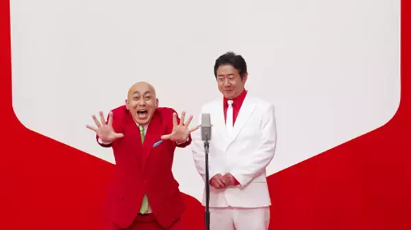「錦鯉、紅白スーツの装いで“血圧にやさしい”漫才を披露」の画像