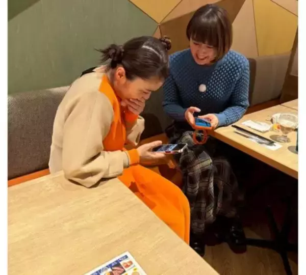 「平野ノラ、“パイセンママ”中村仁美とロケ＆育児情報交換」の画像