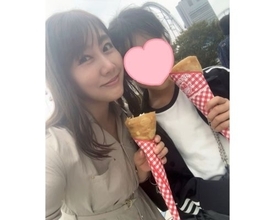 安めぐみ、「私もちゃっかり」11歳長女とクレープ満喫ショット