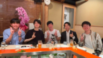 東貴博、中退後も続く大学仲間との絆…約束のカウンター寿司へ