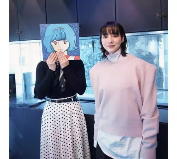 「のん、年内最後のラジオ放送で幸せ満載の仲良しオフショ披露」の画像