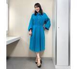 「安めぐみ、春らしい爽やかブルーワンピ姿披露」の画像1