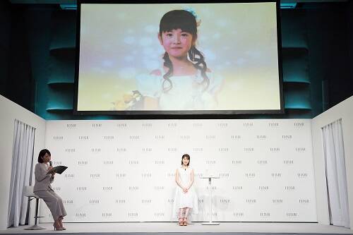 浜辺美波、毛穴の目立ちに「ええっ！」10代と異なる肌変化