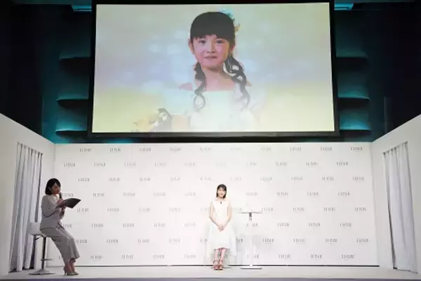 「浜辺美波、毛穴の目立ちに「ええっ！」10代と異なる肌変化」の画像