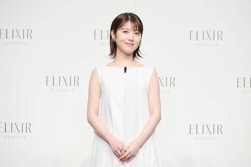浜辺美波、毛穴の目立ちに「ええっ！」10代と異なる肌変化