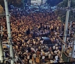 中国武漢市、市民1万人が抗議デモ　ごみ焼却場建設反対で