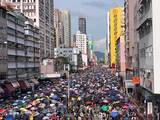 「〈香港デモ〉中国出先機関を再包囲、「怒りの矛先を中国共産党政権へ」」の画像2