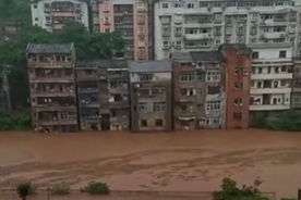 重慶市「史上最大規模の洪水」を警告　三峡ダムは警戒水位2m超