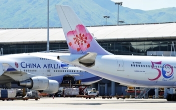 「中国の航空会社ではない」　台湾立法院、チャイナエアラインの社名変更議案可決