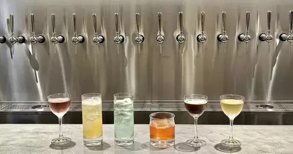 日本初? 渋谷にタップ式カクテルバー誕生、スパークリング日本酒「SummerFall」で新体験