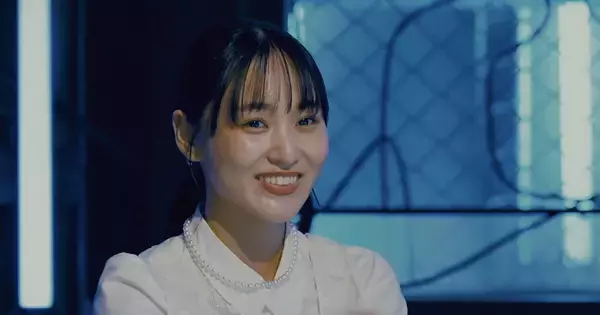菅井友香「母が昔から宇宙人だと言われている」　父が測定器を向けると…