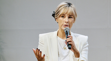 「毛がすべてなくなります」医師の説明に絶句…梅宮アンナ(54)が明かした“がん宣告よりショックだったこと”