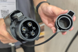 MSI、日本市場向けにEV充電器投入を本格化。設備向けから通販でも買える持ち運びモデルまで