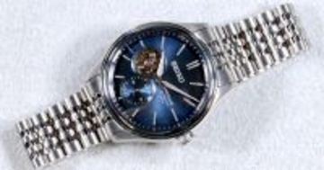 セイコー プレザージュ クラシック「SARJ011」- 藍色ダイヤルと柔らかいケースラインがつくる穏やかな表情