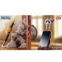 『ONE PIECE』ギア5ルフィがスマホ＆ペンを支える! 実用フィギュアがプライズで再登場