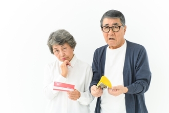 「老後2000万円問題」はどうなったのか——安心できる親の貯金はいくら? 差がつく条件とは? 60代・70代・80代の老後資金目安をFPが試算してみた