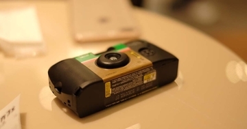 「写ルンです」だけじゃない、昔のiPhoneも"エモい写真"需要で高額買取に