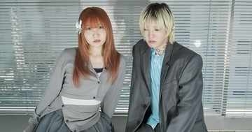 YOASOBIのシンガポール＆沖縄公演、WOWOWで放送・配信　23年の韓国ワンマン公演も