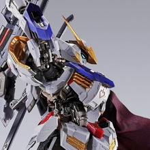 「ガンダム・バルバトス」がMETAL BUILDに - 長井龍雪監督、鷲尾直広氏考案の新規装備など